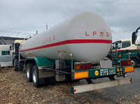 UDトラックスクオンタンク車（タンクローリー）大型（10t）[写真04]