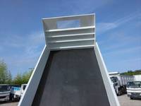 三菱ふそうキャンターダンプ小型（2t・3t）[写真13]