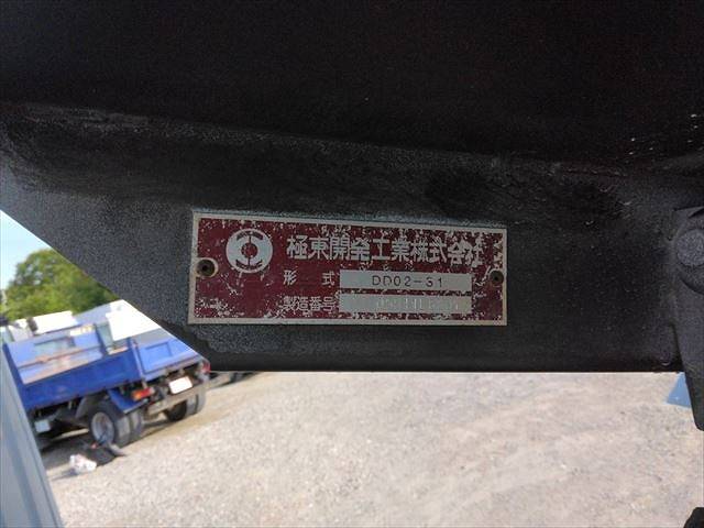 三菱ふそうキャンターダンプ小型（2t・3t）[写真17]