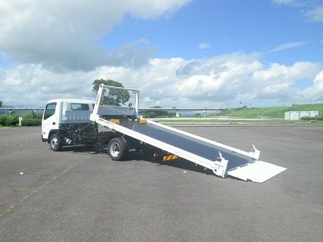 三菱ふそうキャンターセーフティローダー小型（2t・3t）[写真04]