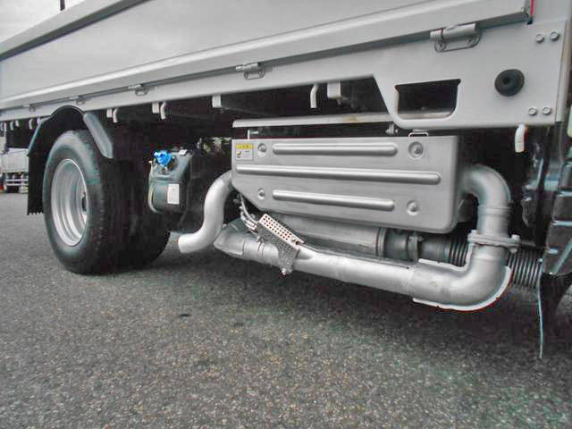 三菱ふそうキャンター平ボディ小型（2t・3t）[写真15]