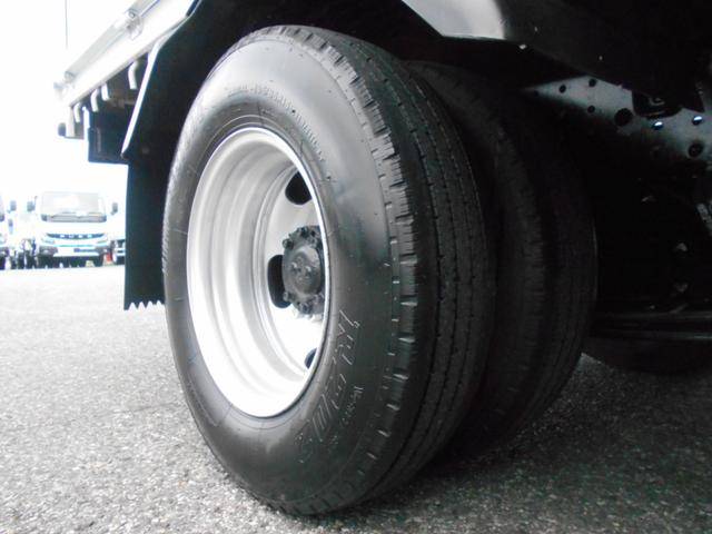 三菱ふそうキャンター平ボディ小型（2t・3t）[写真20]