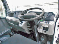 三菱ふそうキャンター平ボディ小型（2t・3t）[写真22]