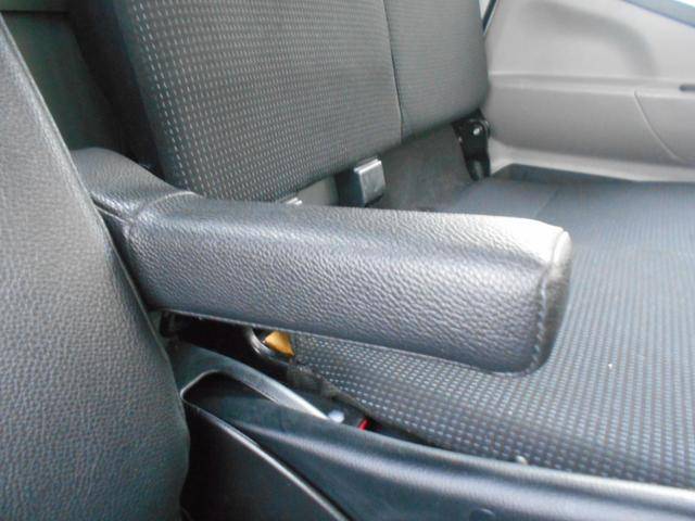 三菱ふそうキャンター平ボディ小型（2t・3t）[写真26]