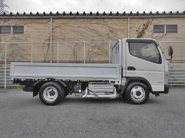 三菱ふそうキャンター平ボディ小型（2t・3t）[写真06]