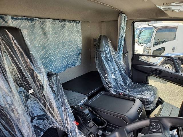 三菱ふそうファイター冷凍車（冷蔵車）中型（4t）[写真14]