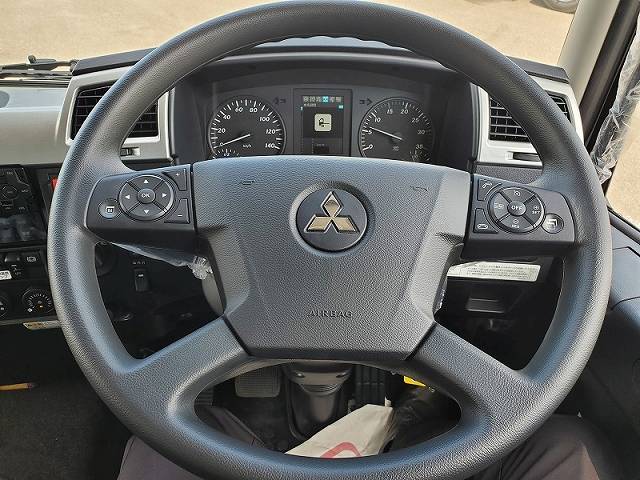 三菱ふそうファイター冷凍車（冷蔵車）中型（4t）[写真15]