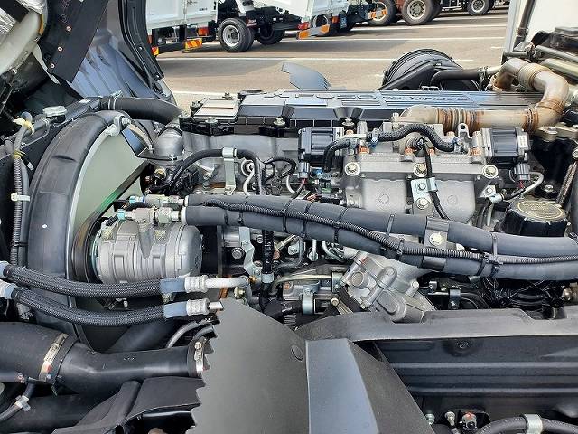 三菱ふそうファイター冷凍車（冷蔵車）中型（4t）[写真18]