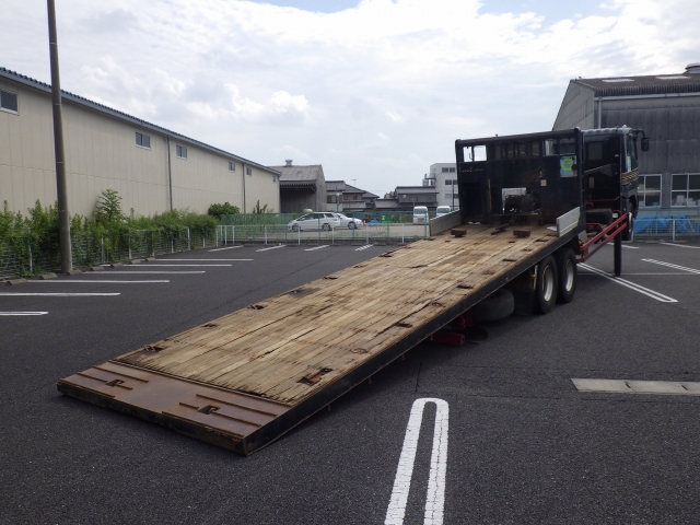 三菱ふそうスーパーグレートセルフローダー大型（10t）[写真02]