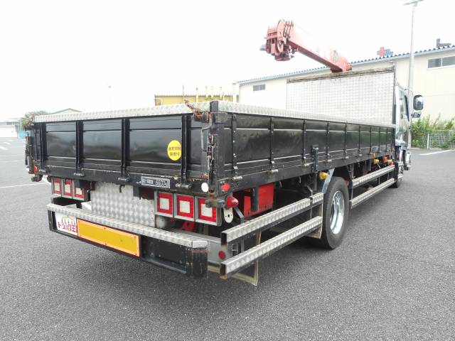 いすゞフォワードユニック4段増トン（6t・8t）[写真02]