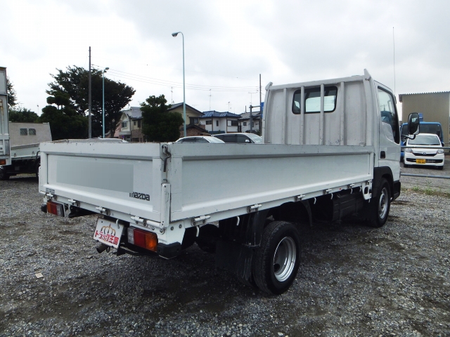 マツダタイタンダッシュ平ボディ小型（2t・3t）[写真02]