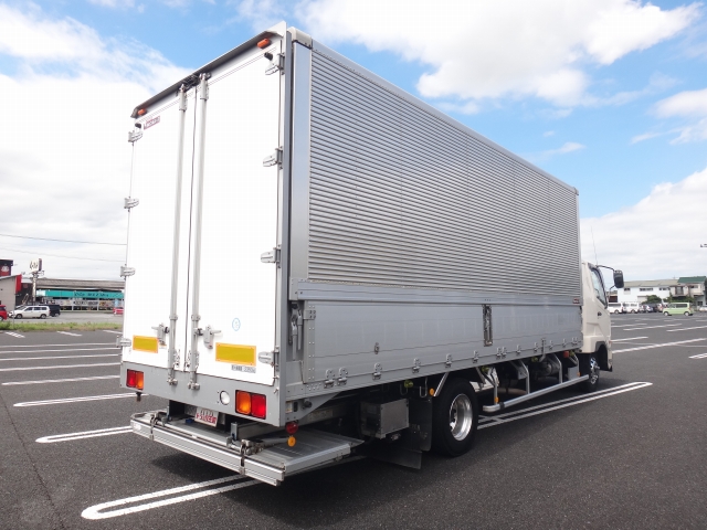 三菱ふそうファイターアルミウイング中型（4t）[写真02]