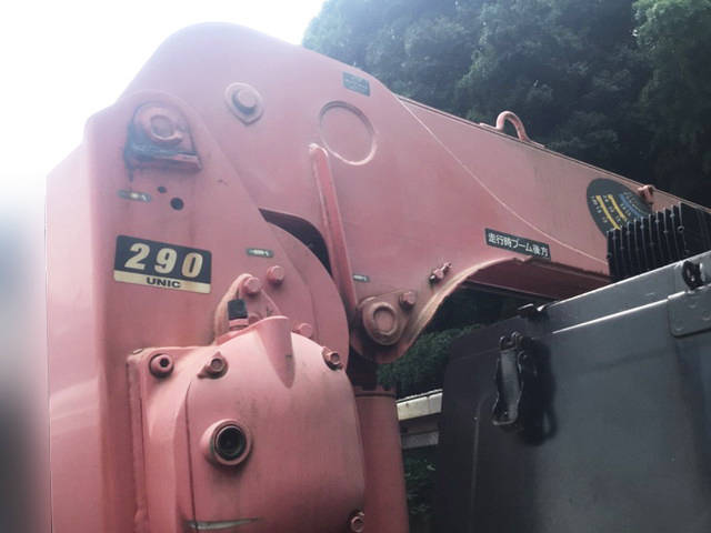 三菱ふそうキャンタークレーン3段小型（2t・3t）[写真11]