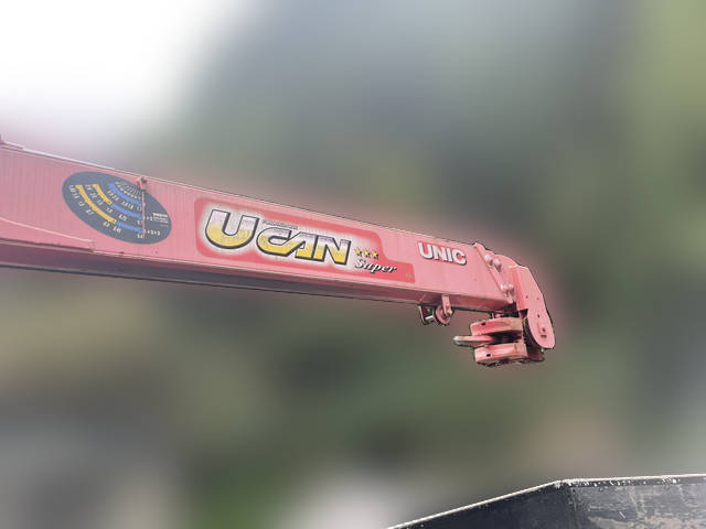 三菱ふそうキャンタークレーン3段小型（2t・3t）[写真12]