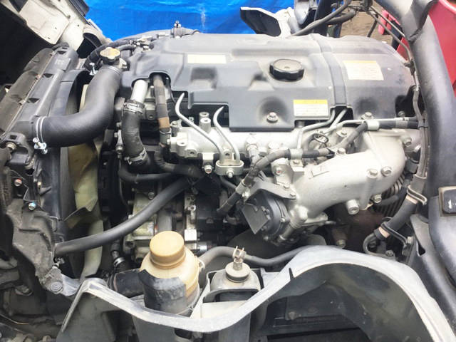 三菱ふそうキャンタークレーン3段小型（2t・3t）[写真18]