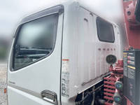 三菱ふそうキャンタークレーン3段小型（2t・3t）[写真08]