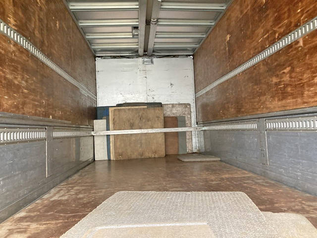 日野レンジャーアルミウイング中型（4t）[写真06]