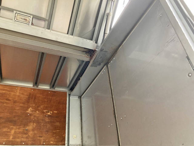 日野レンジャーアルミウイング中型（4t）[写真08]