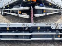 いすゞギガアルミウイング大型（10t）[写真19]