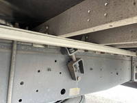 いすゞギガアルミウイング大型（10t）[写真21]