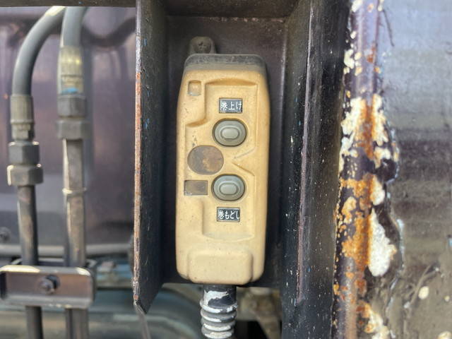 いすゞギガセルフローダー大型（10t）[写真11]