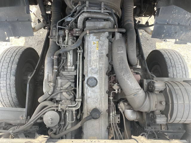 いすゞギガセルフローダー大型（10t）[写真19]