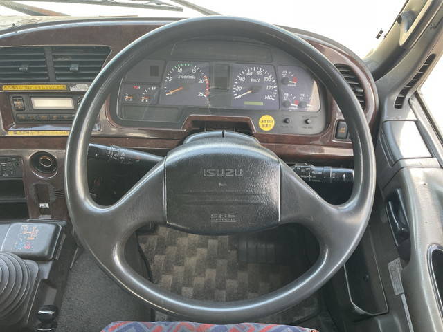 いすゞギガセルフローダー大型（10t）[写真29]