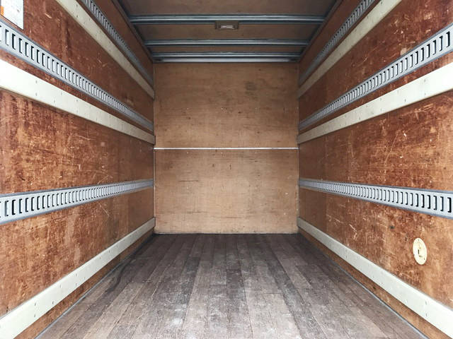 いすゞエルフパネルバン小型（2t・3t）[写真12]