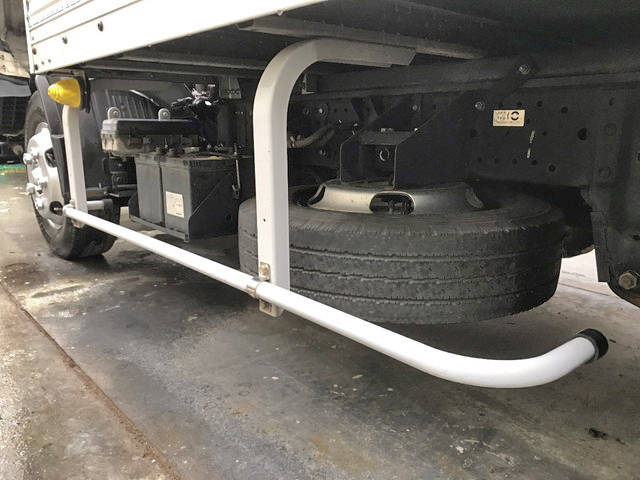 いすゞエルフパネルバン小型（2t・3t）[写真16]