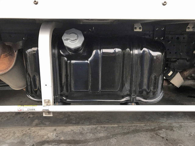 いすゞエルフパネルバン小型（2t・3t）[写真18]