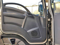 いすゞエルフパネルバン小型（2t・3t）[写真23]