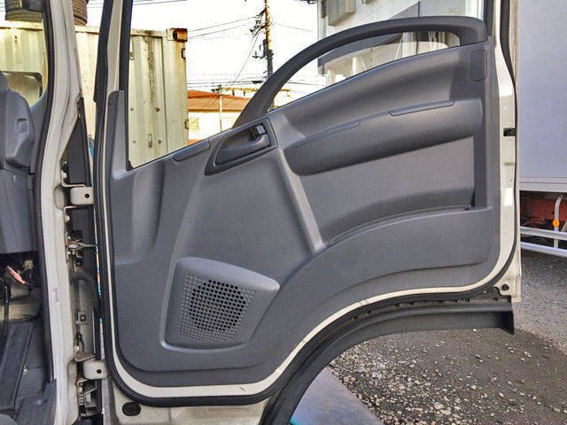 いすゞエルフパネルバン小型（2t・3t）[写真24]