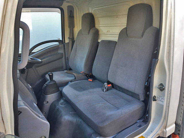 いすゞエルフパネルバン小型（2t・3t）[写真25]