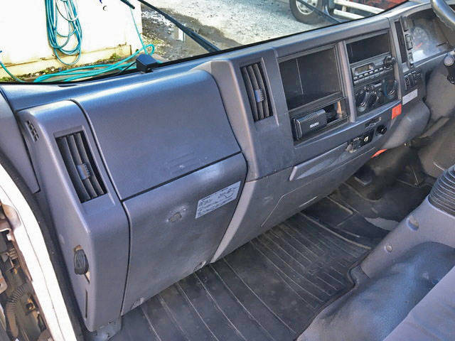 いすゞエルフパネルバン小型（2t・3t）[写真27]