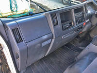 いすゞエルフパネルバン小型（2t・3t）[写真27]