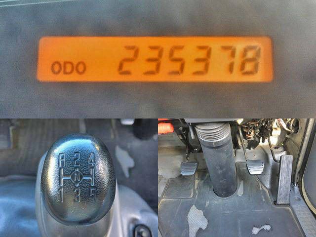 いすゞエルフパネルバン小型（2t・3t）[写真31]