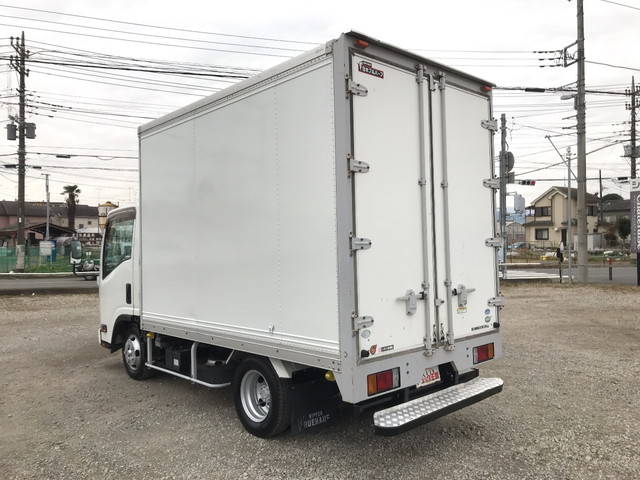 いすゞエルフパネルバン小型（2t・3t）[写真04]