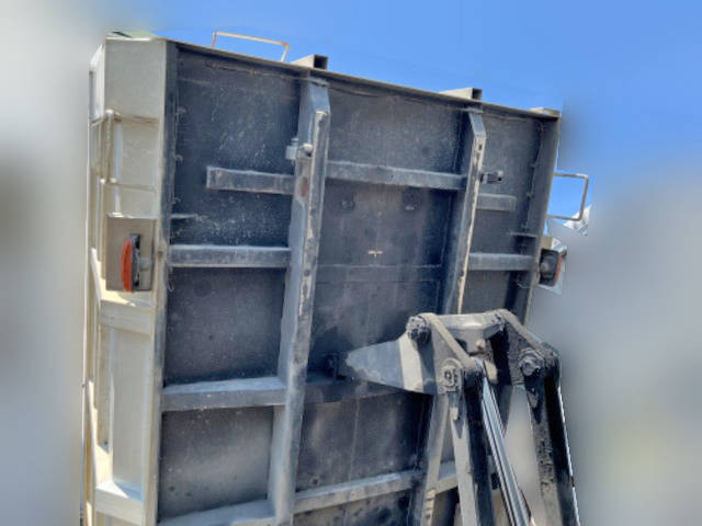 いすゞフォワード深ダンプ（土砂禁ダンプ）増トン（6t・8t）[写真14]