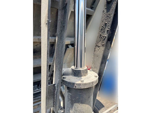 いすゞフォワード深ダンプ（土砂禁ダンプ）増トン（6t・8t）[写真16]