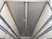 三菱ふそうスーパーグレートアルミウイング大型（10t）[写真10]