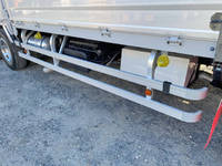 三菱ふそうスーパーグレートアルミウイング大型（10t）[写真17]