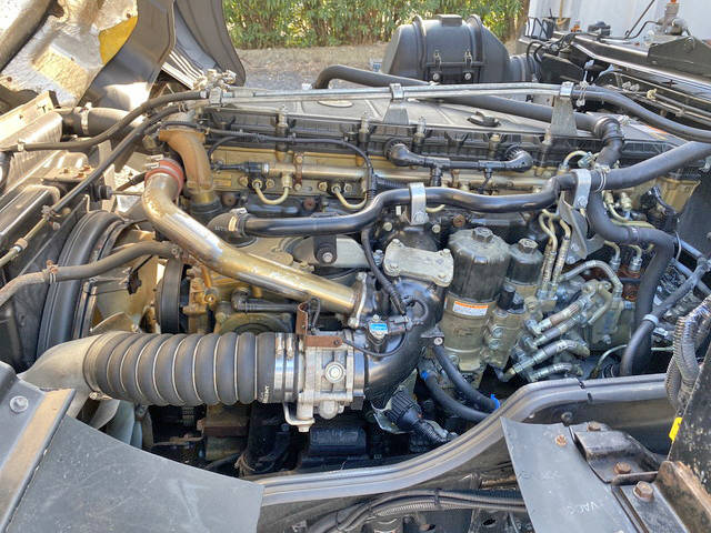 三菱ふそうスーパーグレートアルミウイング大型（10t）[写真25]