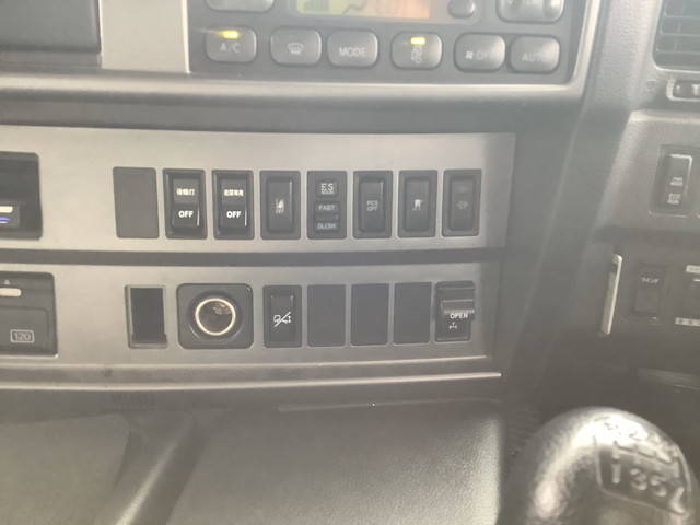 日野プロフィアアルミウイング大型（10t）[写真33]