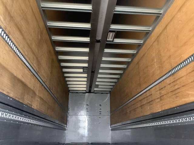 日野プロフィアアルミウイング大型（10t）[写真06]