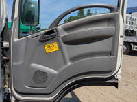 いすゞエルフ冷凍車（冷蔵車）小型（2t・3t）[写真25]