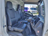 いすゞエルフ冷凍車（冷蔵車）小型（2t・3t）[写真27]