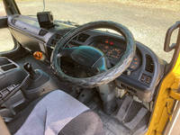 いすゞフォワードアルミウイング中型（4t）[写真33]