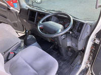 いすゞエルフアルミバン小型（2t・3t）[写真24]