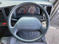 いすゞエルフアルミバン小型（2t・3t）[写真26]