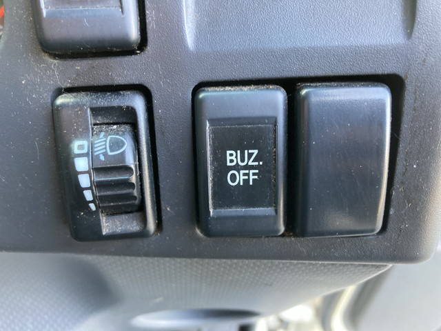 いすゞエルフアルミバン小型（2t・3t）[写真33]